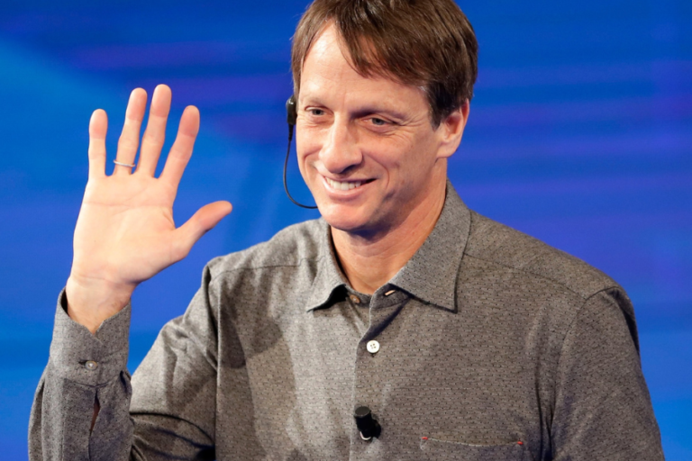 tony hawk net worth